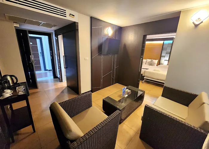 Sky Dome Resotel - โรงแรมสกายโดม รีโซเทล ホテル バンコク都