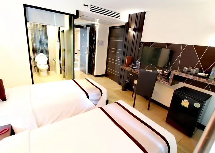 ホテル Sky Dome Resotel - โรงแรมสกายโดม รีโซเทล 5*