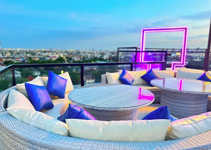 Sky Dome Resotel - โรงแรมสกายโดม รีโซเทล 5* バンコク都