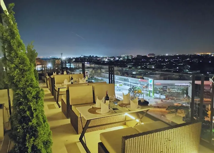 Sky Dome Resotel - โรงแรมสกายโดม รีโซเทล ホテル バンコク都