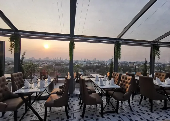 Sky Dome Resotel - โรงแรมสกายโดม รีโซเทล ホテル バンコク都